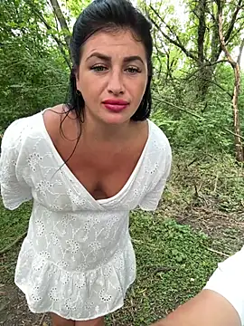 Lubovnikii Adlı Modelin Canlı XXX Sohbeti