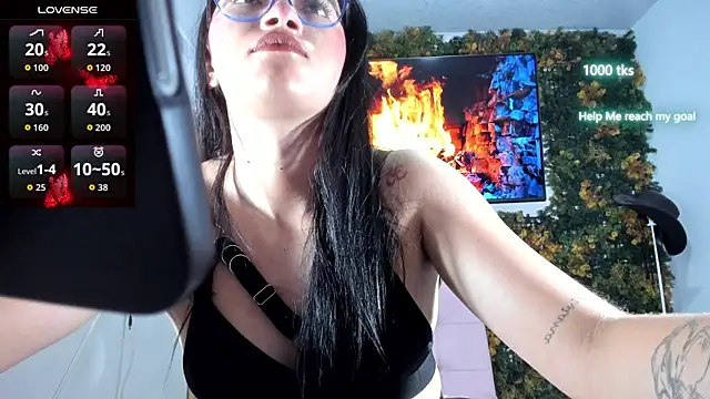emily_palmeer Adlı Modelin Canlı XXX Sohbeti