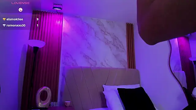 Онлайн чат XXX j_belle_