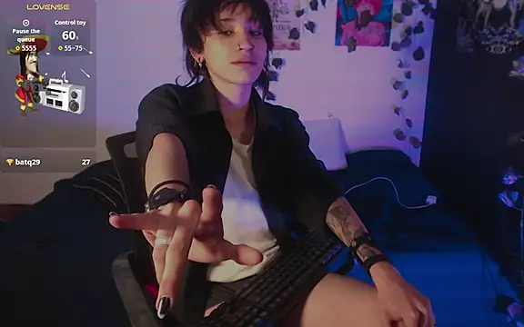 Czat XXX na żywo – JohnnyJones_