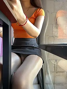 yueyuegirlのライブXXXチャット