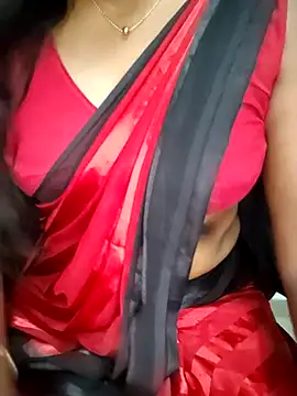 Tamilmallu-duskygirl03 Adlı Modelin Canlı XXX Sohbeti