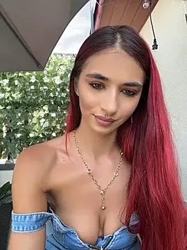 VixenRosse Chat XXX in diretta