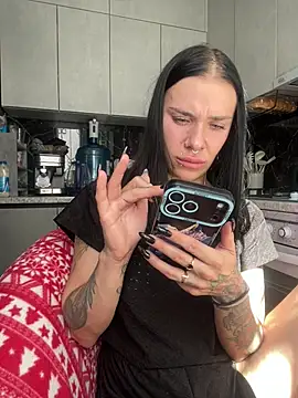 Queen_of_pain XXX чат на живо