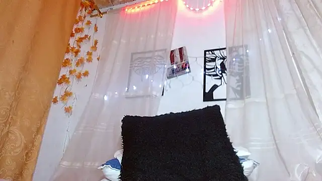 angel_bonbom Adlı Modelin Canlı XXX Sohbeti