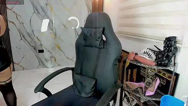 queen_findom1 – Live XXX-chat