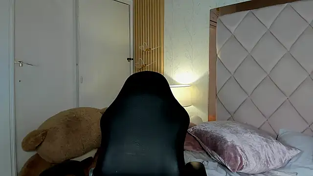 Czat XXX na żywo – dulce_lyraa1