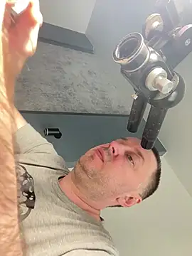 XXX chat uživo modela DorianJeday