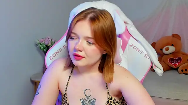 Chat +18 de ElinaVale ao vivo