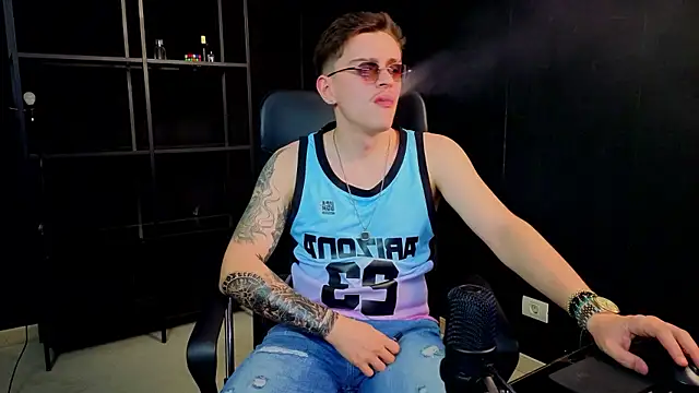 FelixStarkk Live XXX Chat