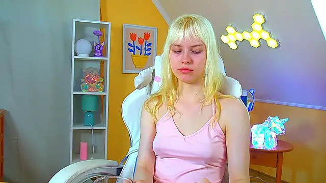 HannahHollis' Live XXX Chat