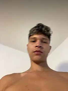 Twinkcock22 Chat XXX in diretta