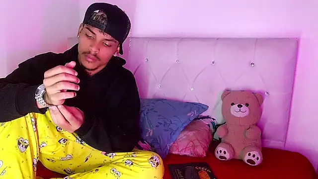 Angel_foxc13 即時 XXX 聊天