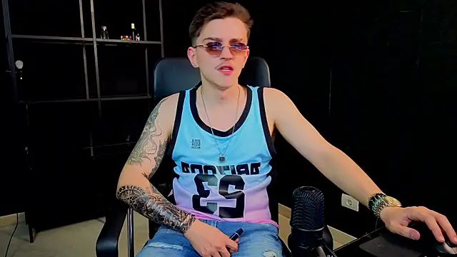 Chat XXX Live FelixStarkk