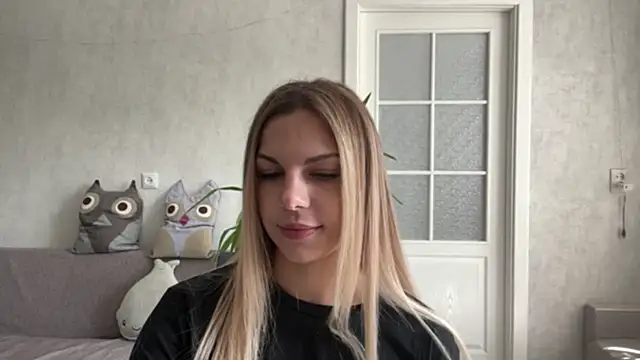 LaraineDomebo Chat XXX in diretta