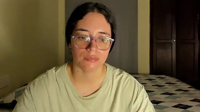 atenas_05_'s Live XXX Chat