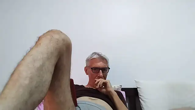 BIGUNCUTHARDCOCK Webcam Show
