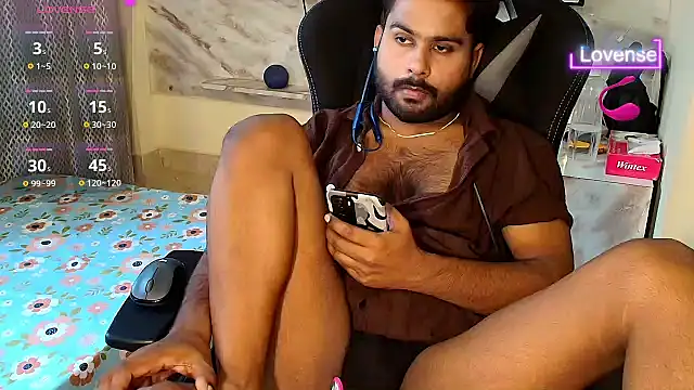 SilverShade3 Chat XXX in diretta