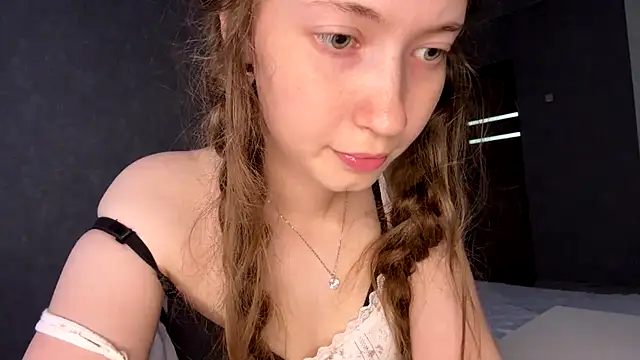 Emily_Mur_ élő XXX-chatje