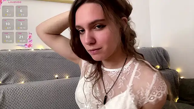 XXX chat uživo modela AliKnop