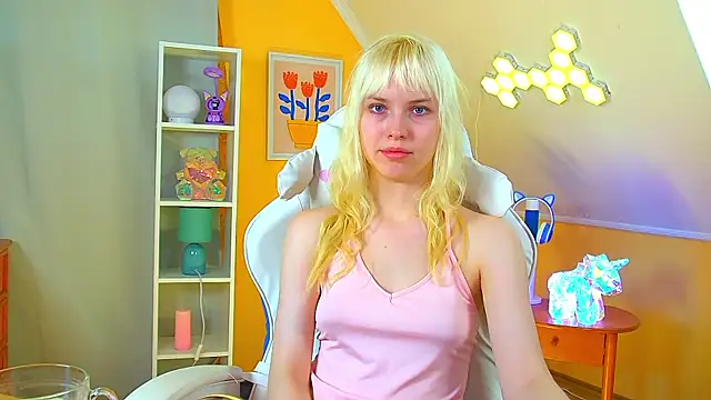 HannahHollis élő XXX-chatje