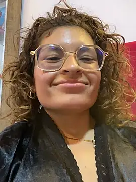 Emily_fiori élő XXX-chatje
