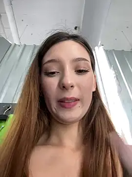 Chat XXX en directo de LilluKatten