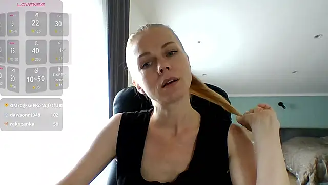 Tina5394 élő XXX-chatje