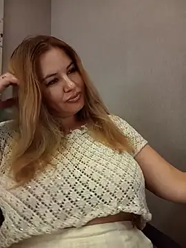 Passion-Blondy's Live XXX Chat