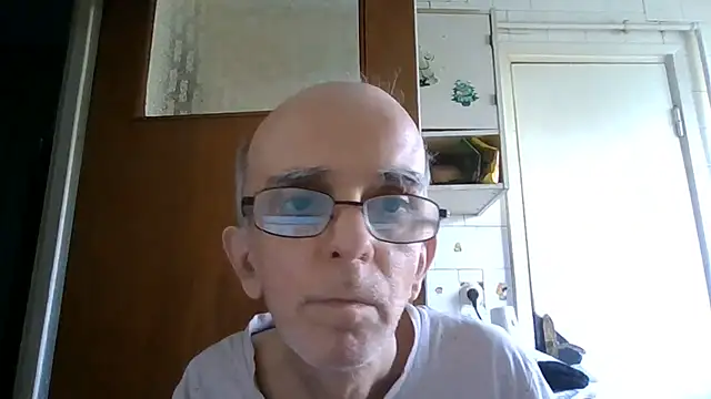 mariusica1@xh Chat XXX live