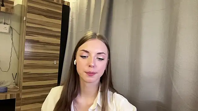 Clara_kitty 现场XXX聊天