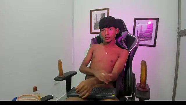 jordan_cum18's Live XXX Chat