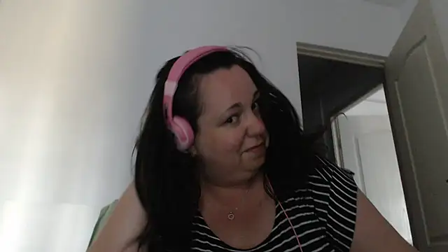 WendyRhoades Adlı Modelin Canlı XXX Sohbeti
