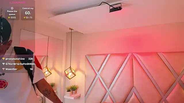 Clarentz live XXX chat