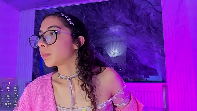 Sarah_Moon1 – Naživo XXX chat
