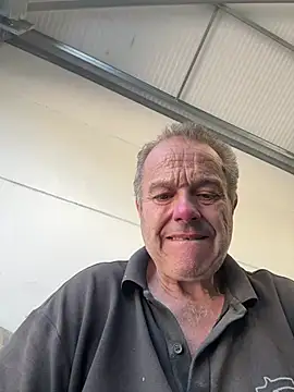XXX chat uživo modela Im1208