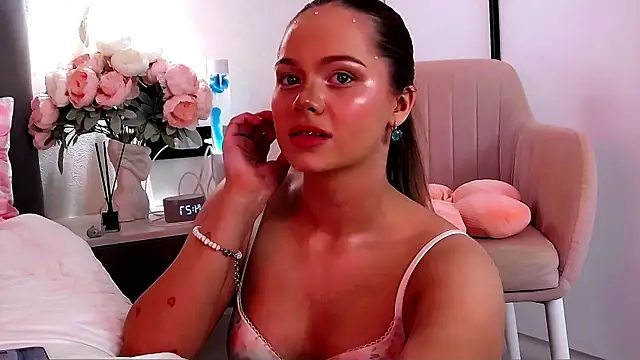 SIlviaBeyt's Live XXX Chat
