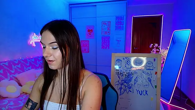 luna_lust_212 Adlı Modelin Canlı XXX Sohbeti