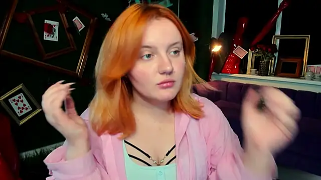 KathyBriggs: онлайн-секс-чат