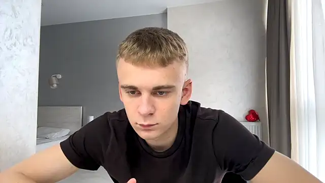 XXX chat uživo modela SoloFury