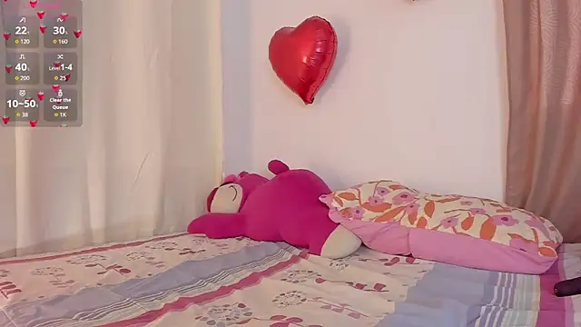 SUNNYCYRUS élő XXX-chatje