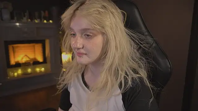 ELLIEJAY – Naživo XXX chat