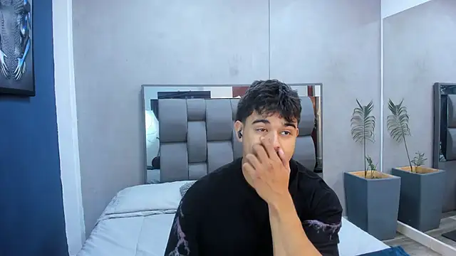 XXX chat uživo modela Charlie___Musk