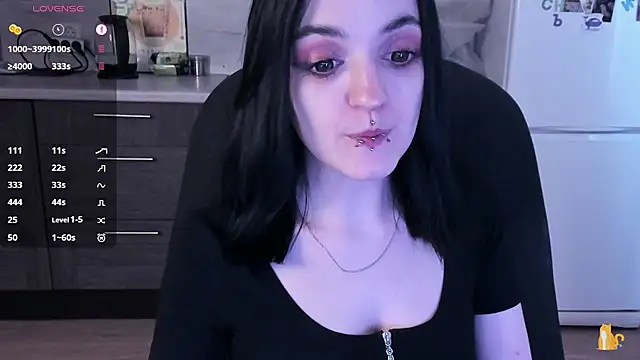 XXX chat uživo modela lina__tyaaan