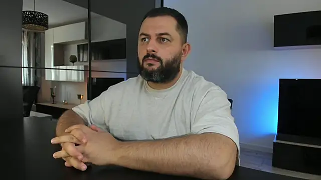 DravenPeak Chat XXX live