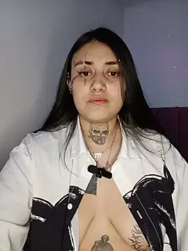Chat XXX en directo de Keyla_Ink