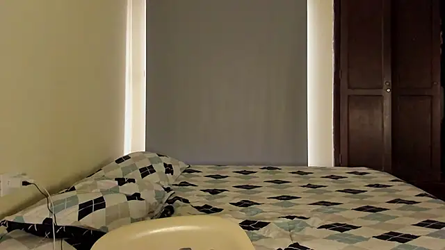 atenas_05_ élő XXX-chatje