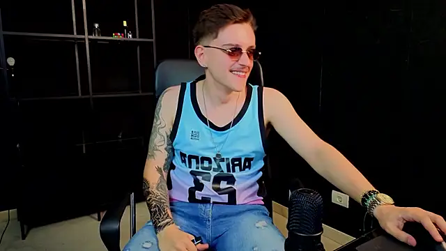 FelixStarkk's Live XXX Chat