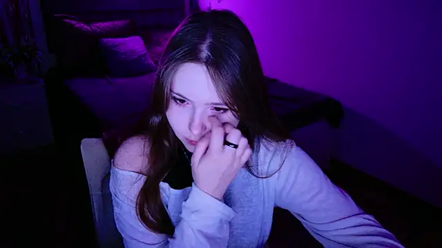AliceFervent Chat XXX in diretta