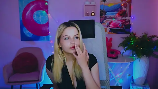 AliceSilvia_'s Live XXX Chat